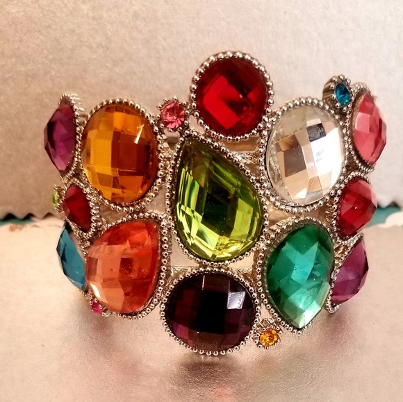 Jewelry - New  Multi color Large Rehinstone Bangel